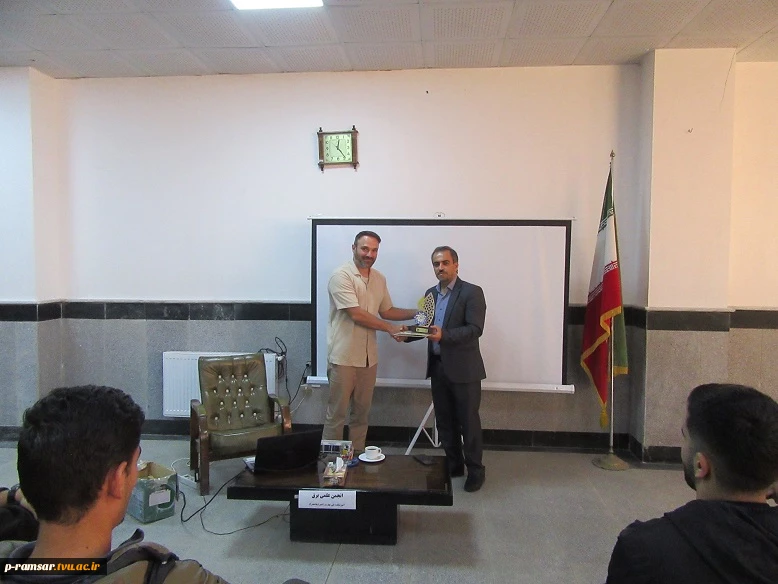 برنامه های هفته جهانی کارآفرینی، هفته ملی کتاب و هفته ملی پژوهش 6