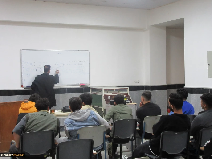 برنامه های هفته جهانی کارآفرینی، هفته ملی کتاب و هفته ملی پژوهش 72