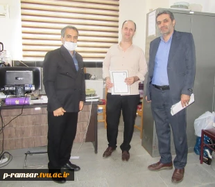 تقدیر از اساتید گروه حسابداری و کارکنان حوزه اداری و مالی به مناسبت 15 آذر؛ روز ملی حسابدار 4