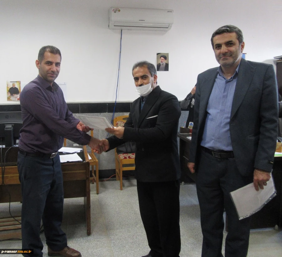 تقدیر از اساتید گروه حسابداری و کارکنان حوزه اداری و مالی به مناسبت 15 آذر؛ روز ملی حسابدار 6