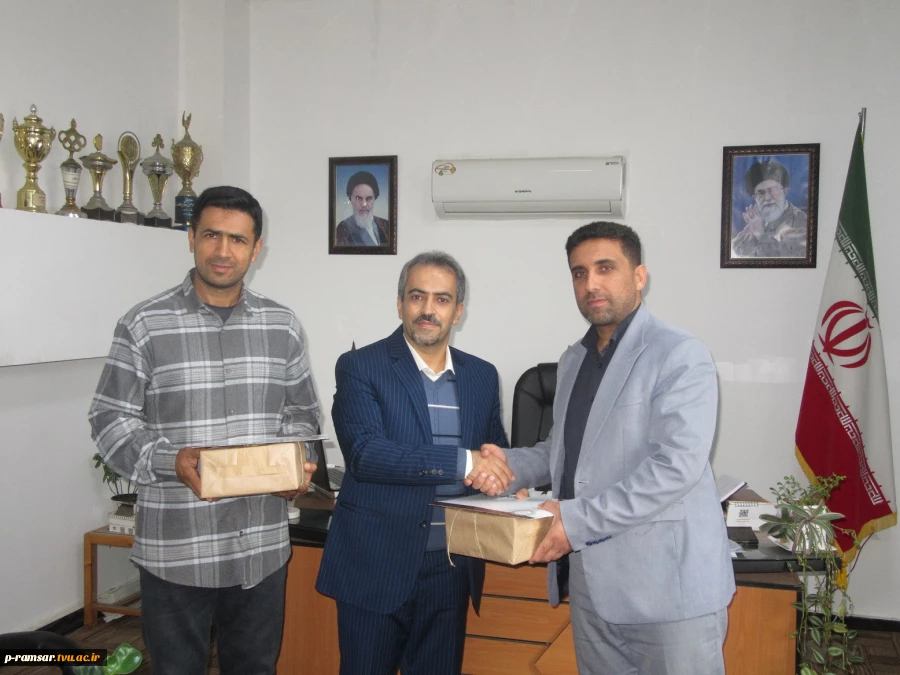 برنامه های هفته جهانی کارآفرینی، هفته ملی کتاب و هفته ملی پژوهش 84